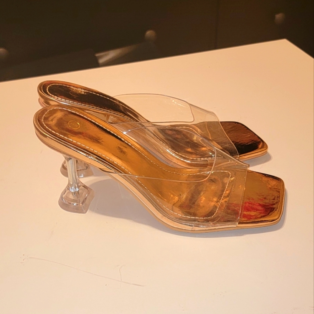 Beautiful Shinny Silver High Heel